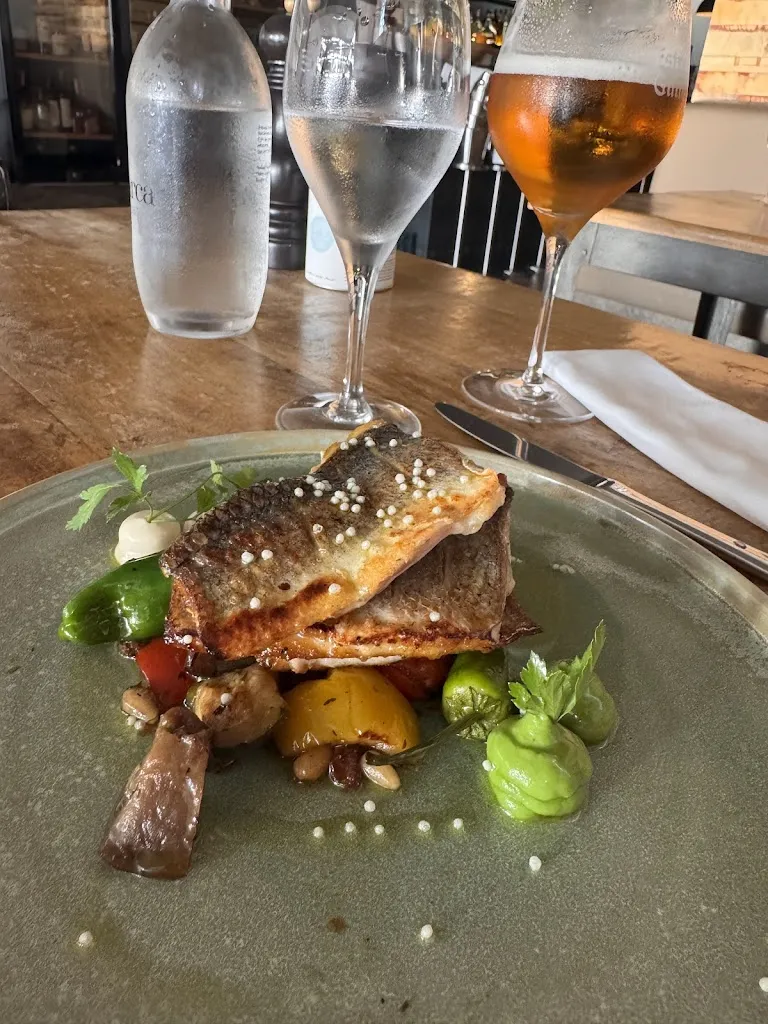 Christie Ray Harrison_Restaurant Sa Barca_Port de Sóller_review