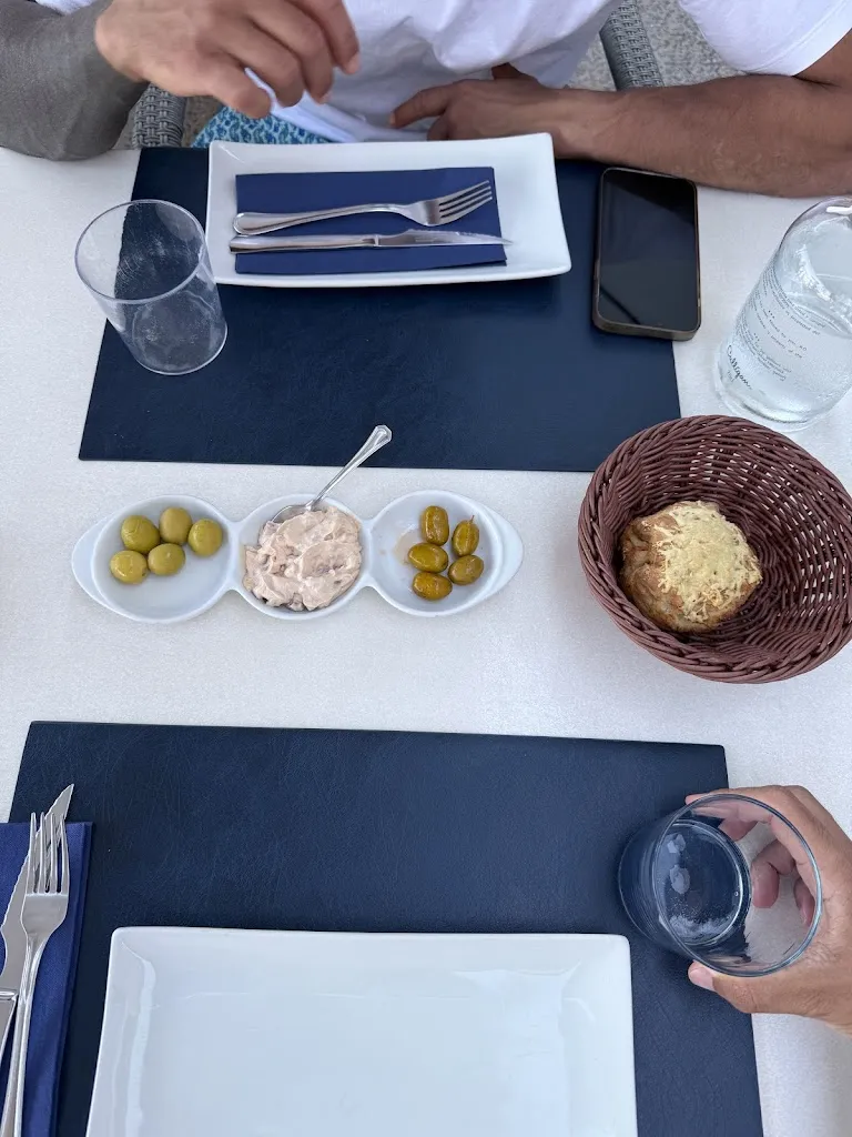 Saeed Al Noori_Kingfisher Restaurant_Port de Sóller_review