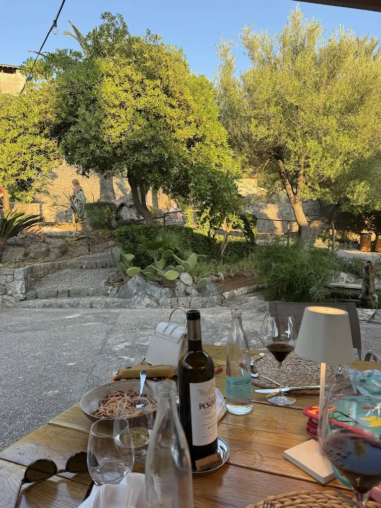 Alexander Burton_Sa Figuera Restaurant_Port de Sóller_review