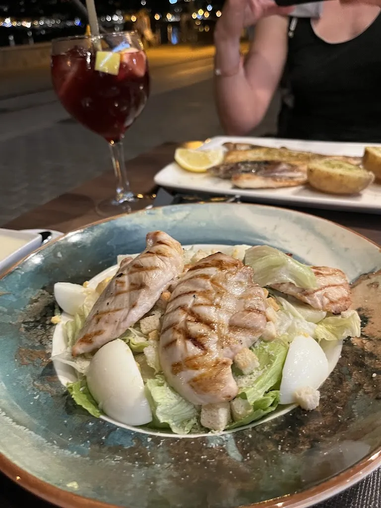 Janči Kapusta_Brisas del Mar_Port de Sóller_review