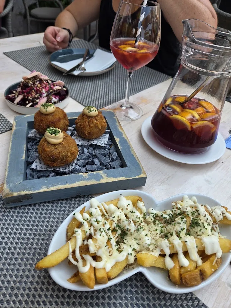 Marta Scholtz_Restaurant Es Passeig/Port Sóller_Port de Sóller_review