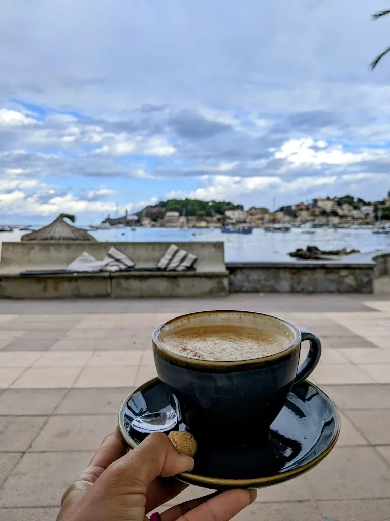 Shannon_Beach House Port Sóller_Port de Sóller_review