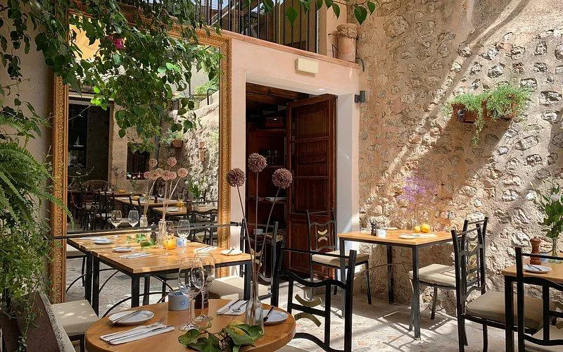 Restaurante Lluna 36 restaurant in Port de Sóller