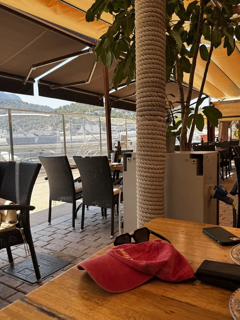 Patrick Jones_Restaurant Es Racó d'es Port_Port de Sóller_recensione