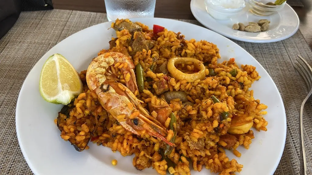 Aline Kaminski_Bon Gust_Port de Sóller_recensione