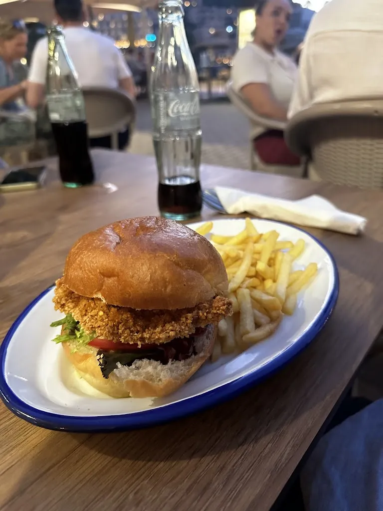 Michael Jerlin_Restaurant Pizzeria Sirocco_Port de Sóller_review