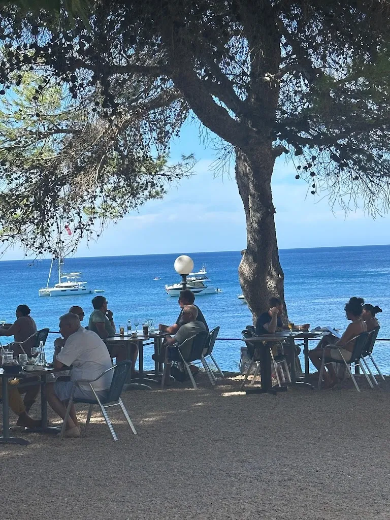 Ariadna Losada_S'Illot des Renclí_Sant Joan de Labritja_review