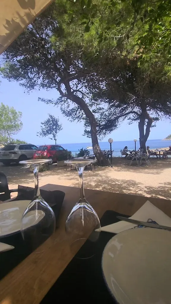 Kamil Kuźmicz_S'Illot des Renclí_Sant Joan de Labritja_review