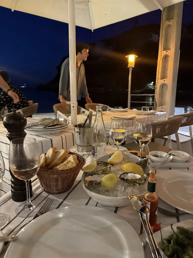 Izzy Clements_Restaurant Port de Balansat_Sant Joan de Labritja_review