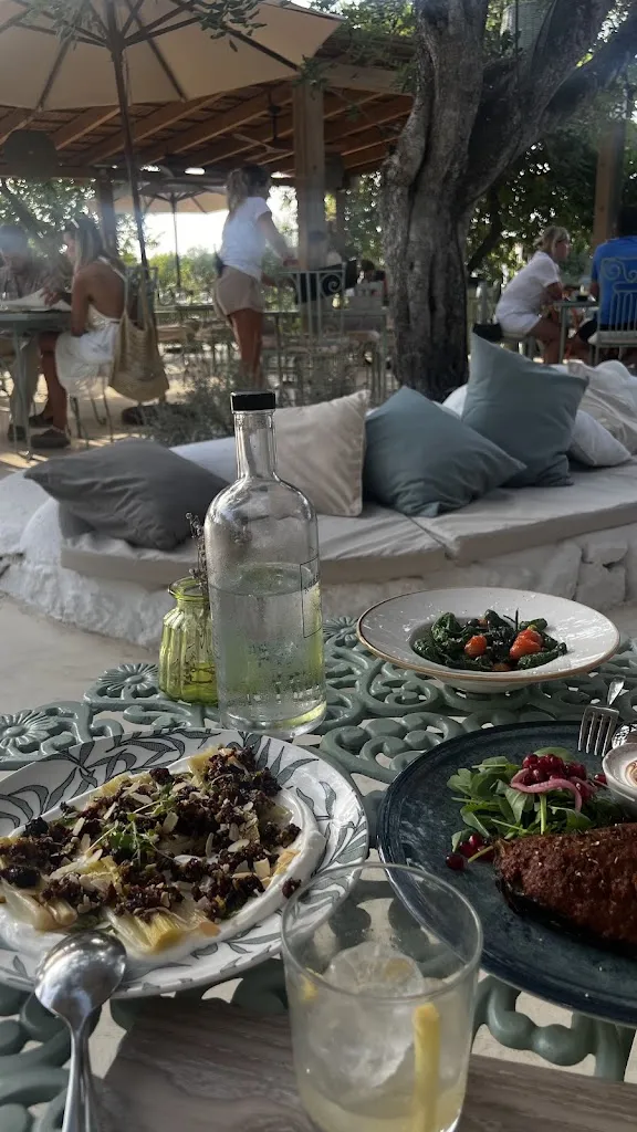 Lea Thormaehlen_Aubergine Ibiza_Sant Joan de Labritja_review