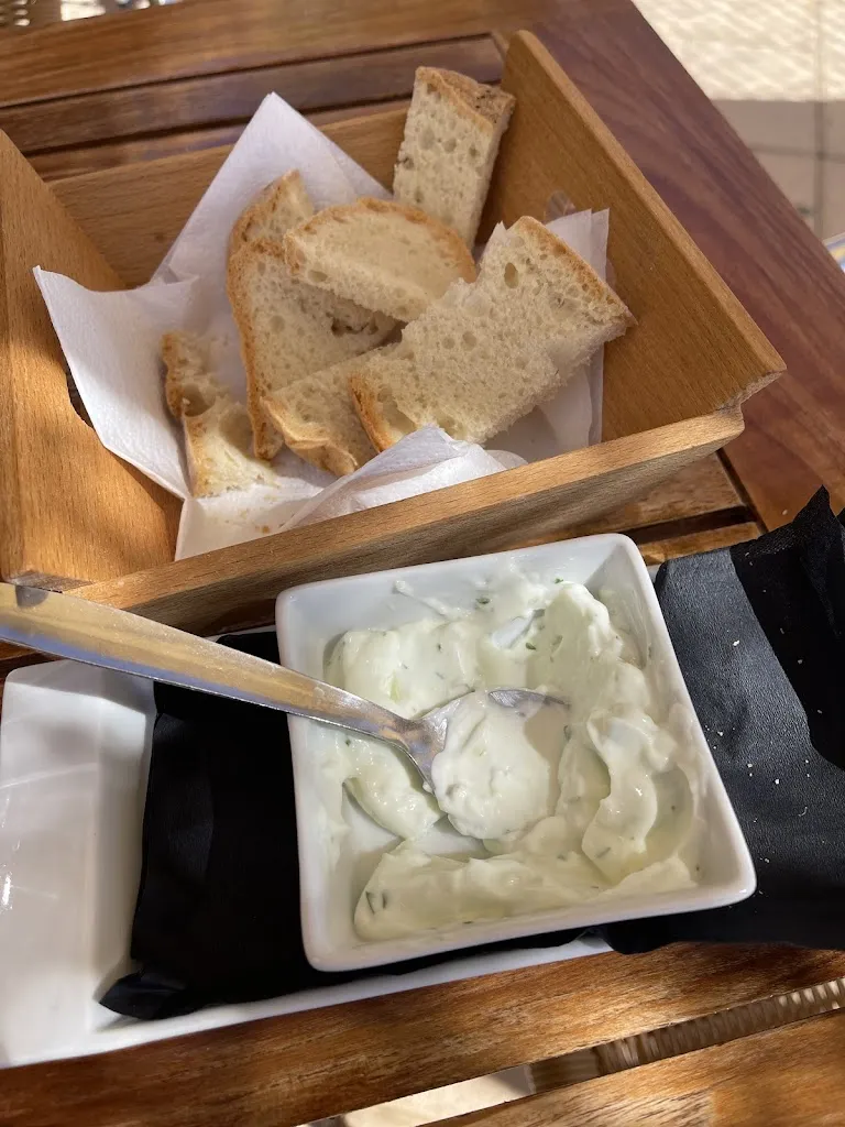 Judi Lion_Ca La Calma_Sant Joan de Labritja_review