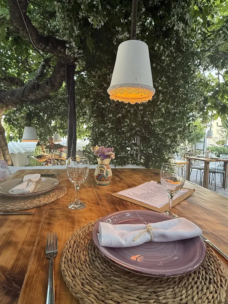 Ambre Stewart_La Luna Nell' Orto_Sant Joan de Labritja_review