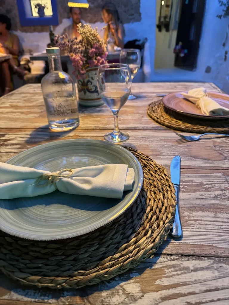 marco r_La Luna Nell' Orto_Sant Joan de Labritja_review