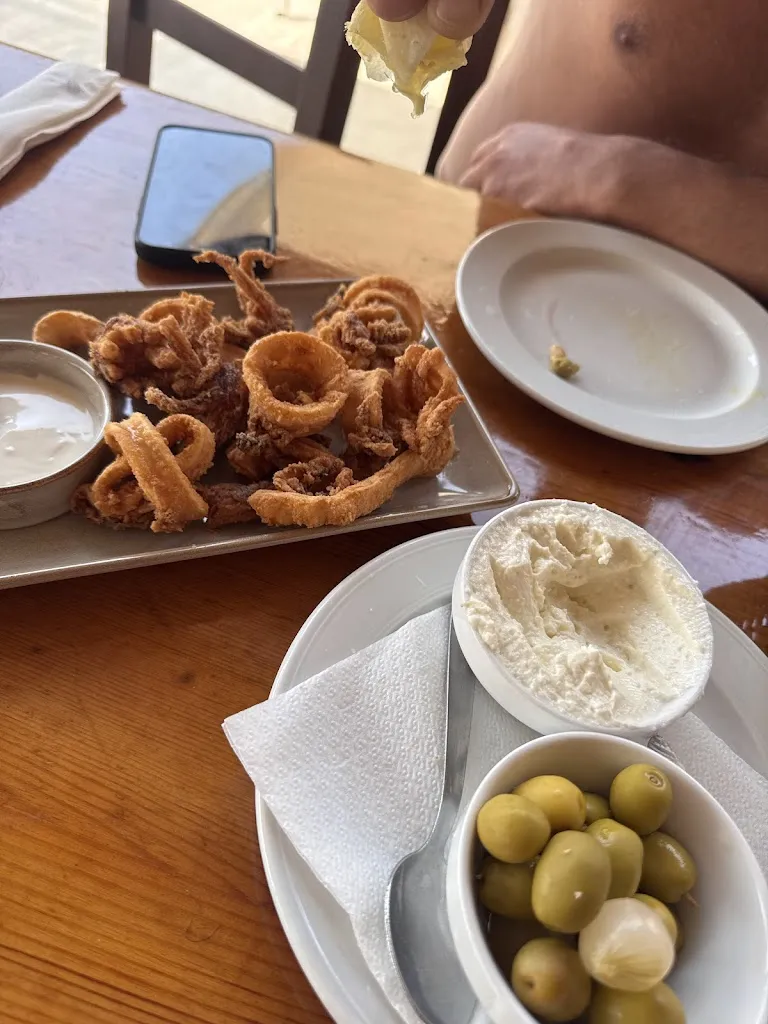 Nicolette B_Roca y Mar_Sant Joan de Labritja_review