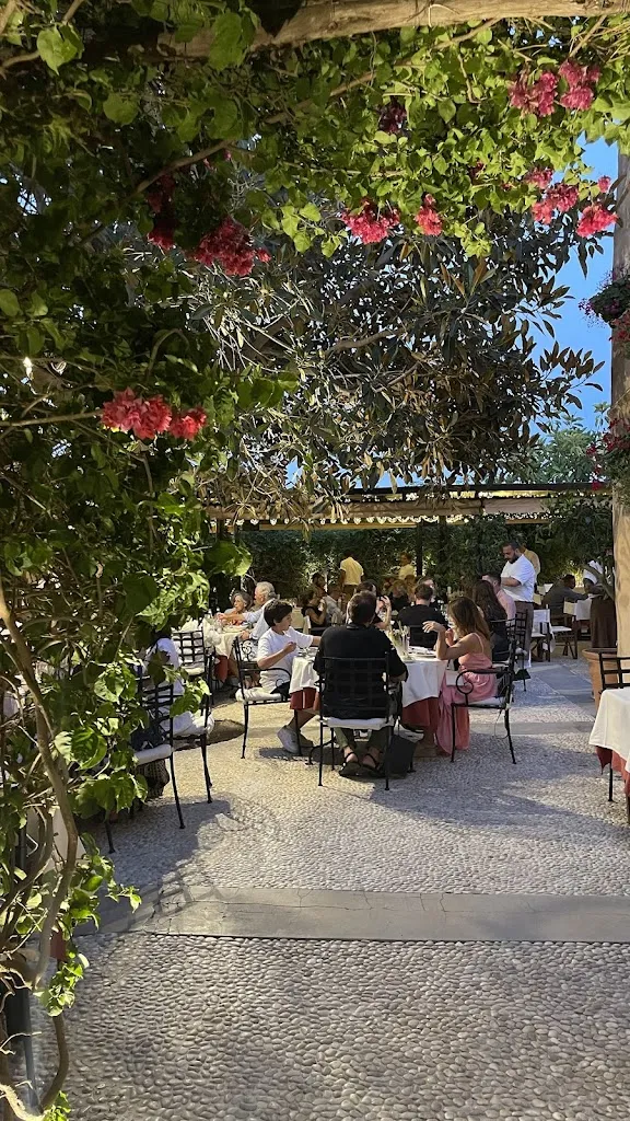 Victor Fotopoulos_Can Carlos_Sant Francesc de Formentera_review