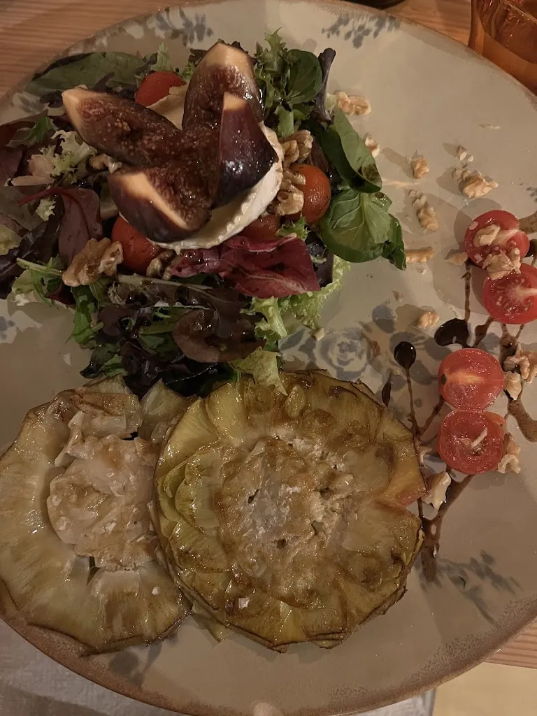 Yasmin Raslan Ojjeh_Tap.ita by Lucky_Sant Francesc de Formentera_review