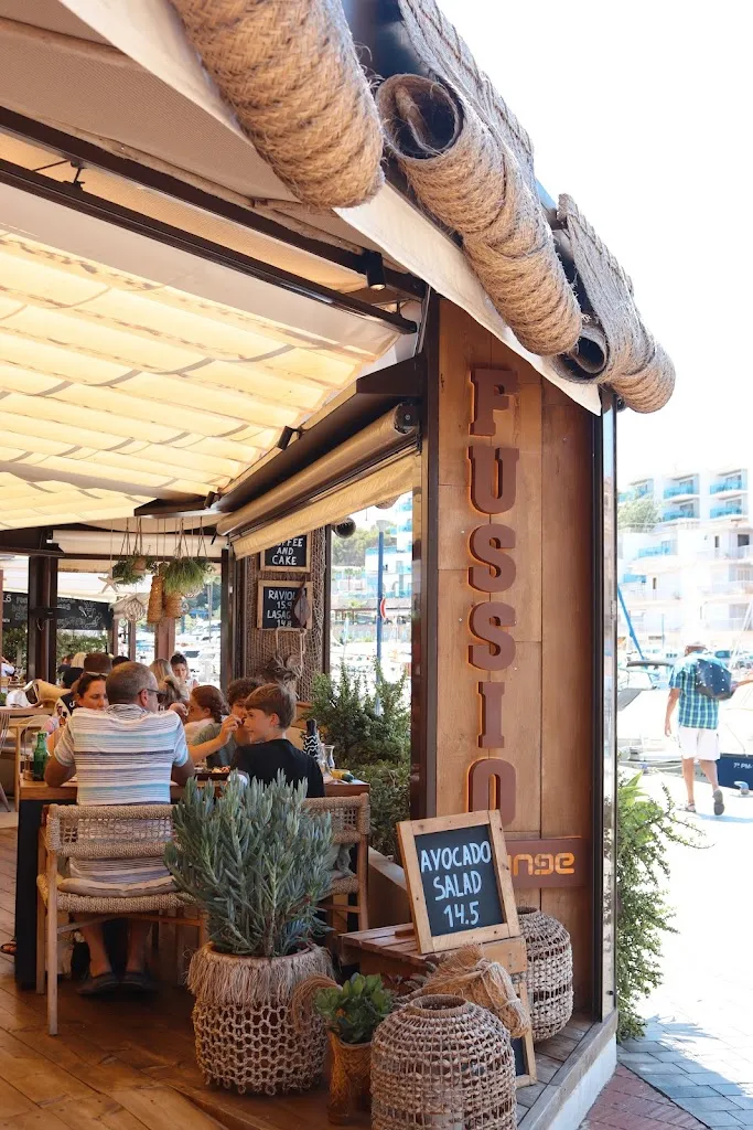 Fussio Lounge C B_Porto Cristo_slider_image_1