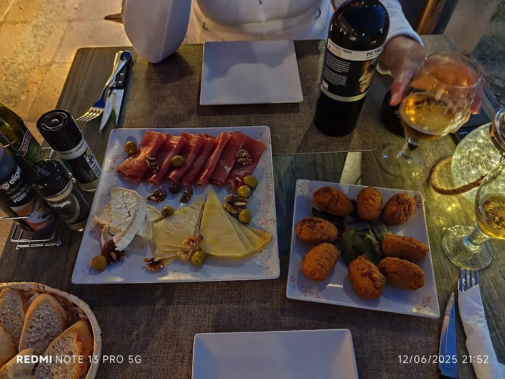 Magali Heyman_MIG I MIG SA CANTINA CLUB NÀUTIC PORTO CRISTO_Porto Cristo_review