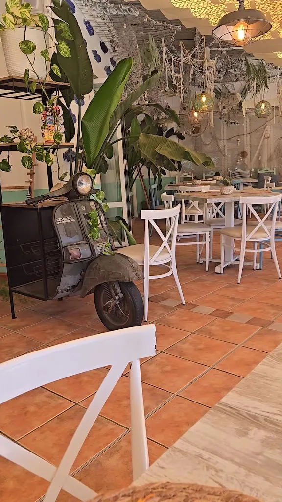 Michael_Restaurant Cap des Toi_Porto Cristo_review