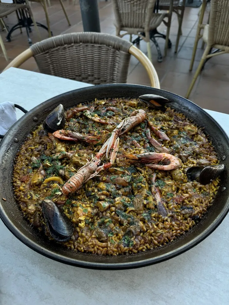 Анастасия Гурина_Can Tauleta_Porto Cristo_review