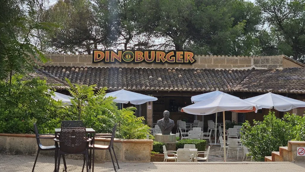 DinoBurger_Porto Cristo_slider_image_1