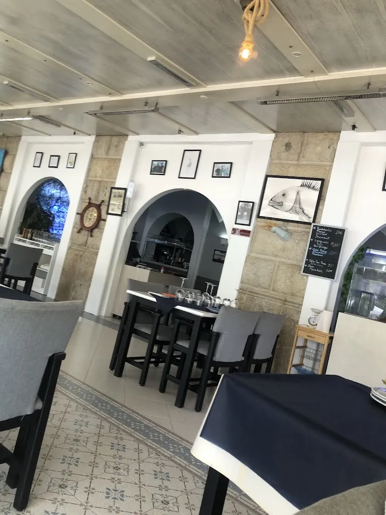 Emily Szitas_Restaurante El Patio_Porto Cristo_review