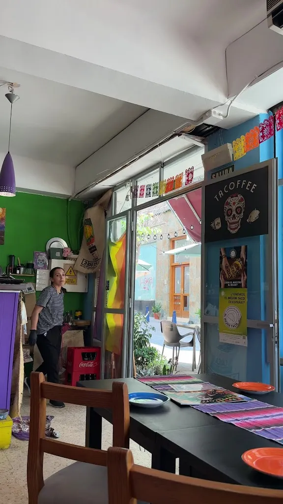 Victoriaa_Tacoffee_Porto Cristo_review