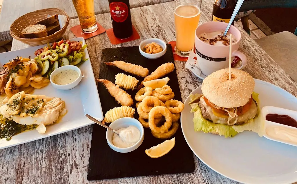 Menu_Bar Claudia's Cafeteria_Porto Cristo_image_6