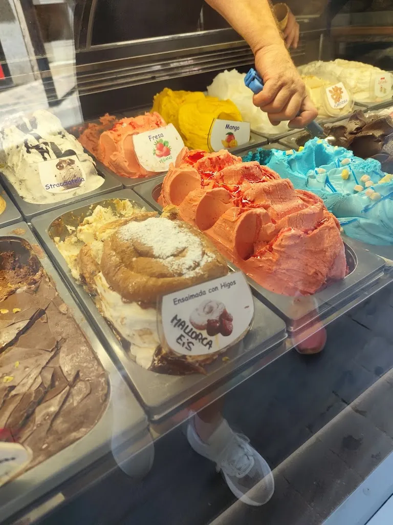 Lubumba_Porto Cristo_slider_image_3