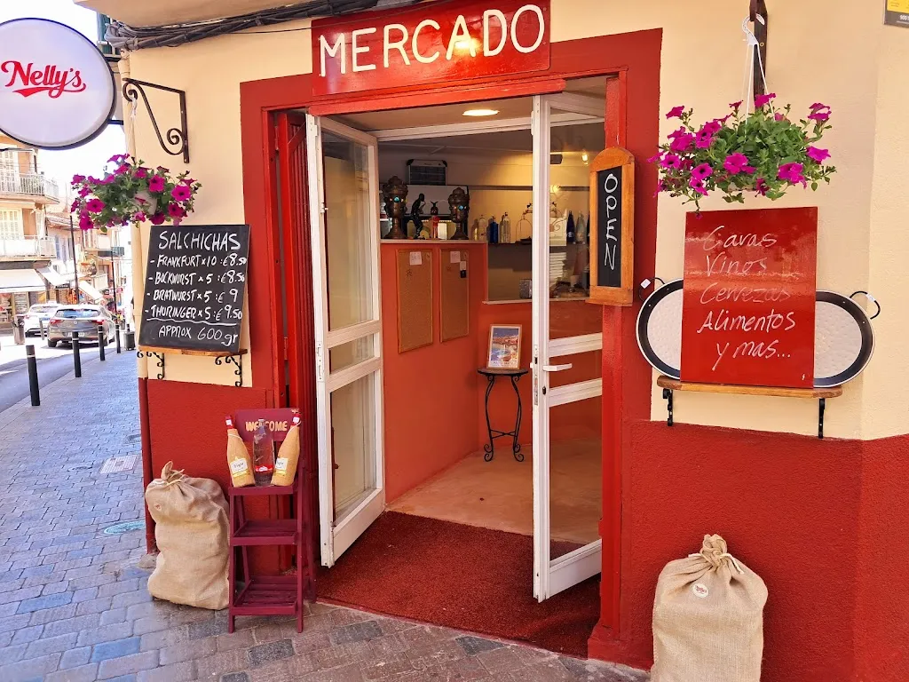 Nelly's Corner_Porto Cristo_slider_image_1