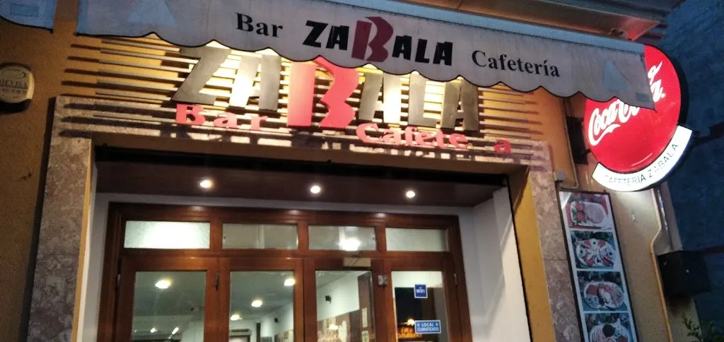 Pizzeria , hamburgueseria, cafeteria Zabala_Porto Cristo_slider_image_1