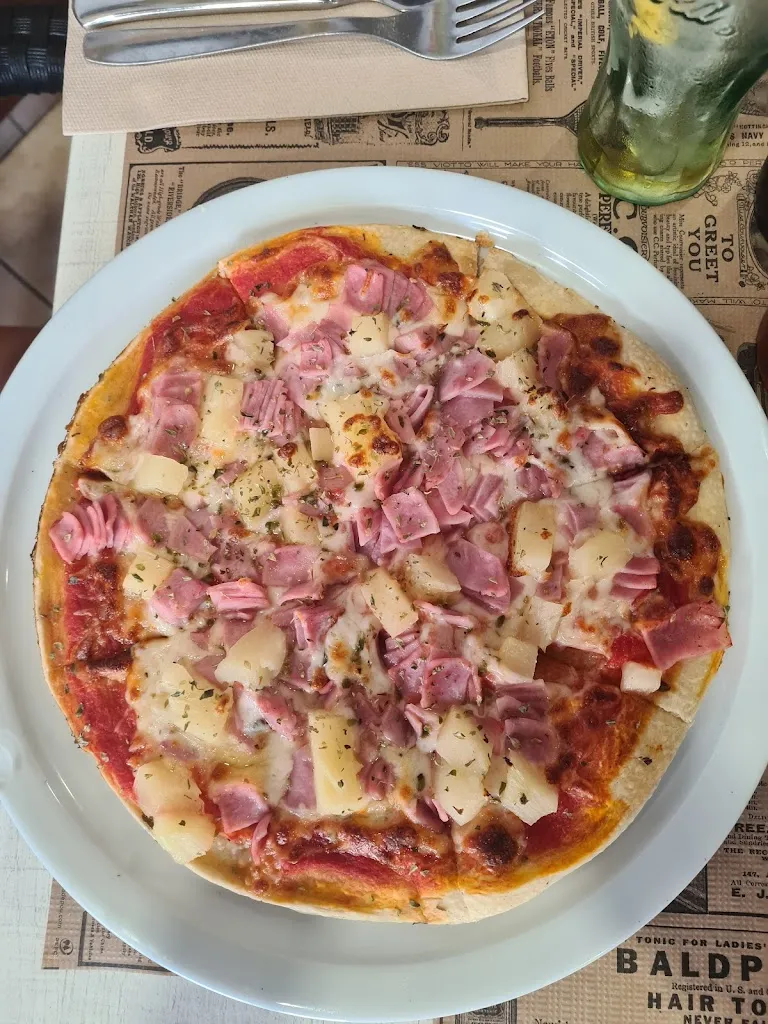 Pizzeria , hamburgueseria, cafeteria Zabala_Porto Cristo_slider_image_3