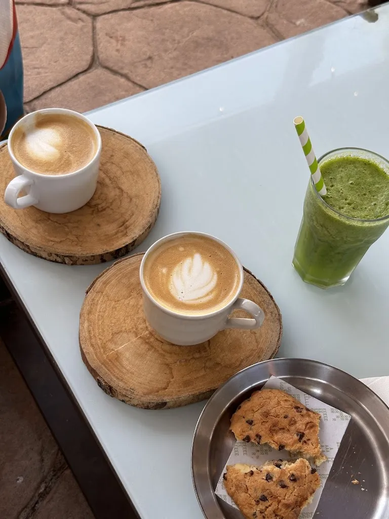 Amelie Heilingbrunner_Bar Alegre Specialty coffee, brunch, and street food._Porto Cristo_review
