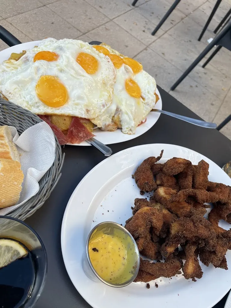 Beatriz Sánchez Cela_Restaurante La Hacienda_Santa Eugènia_review