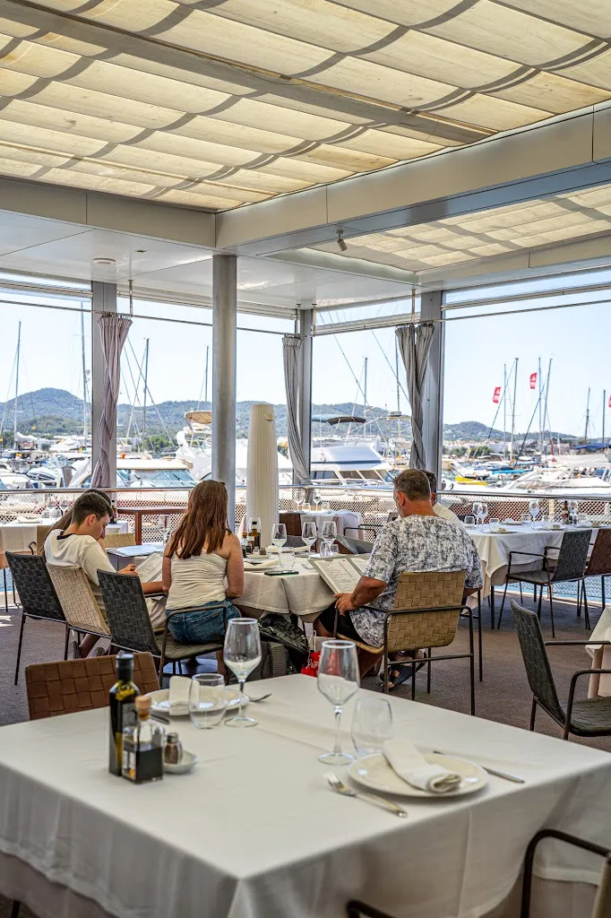 Es Nàutic Restaurant restaurant in Sant Antoni de Portmany