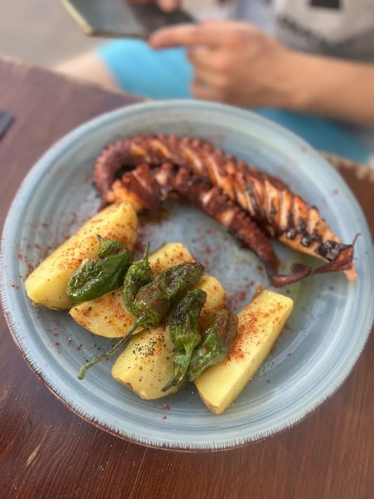 Lennart_Es clot_Sant Antoni de Portmany_review