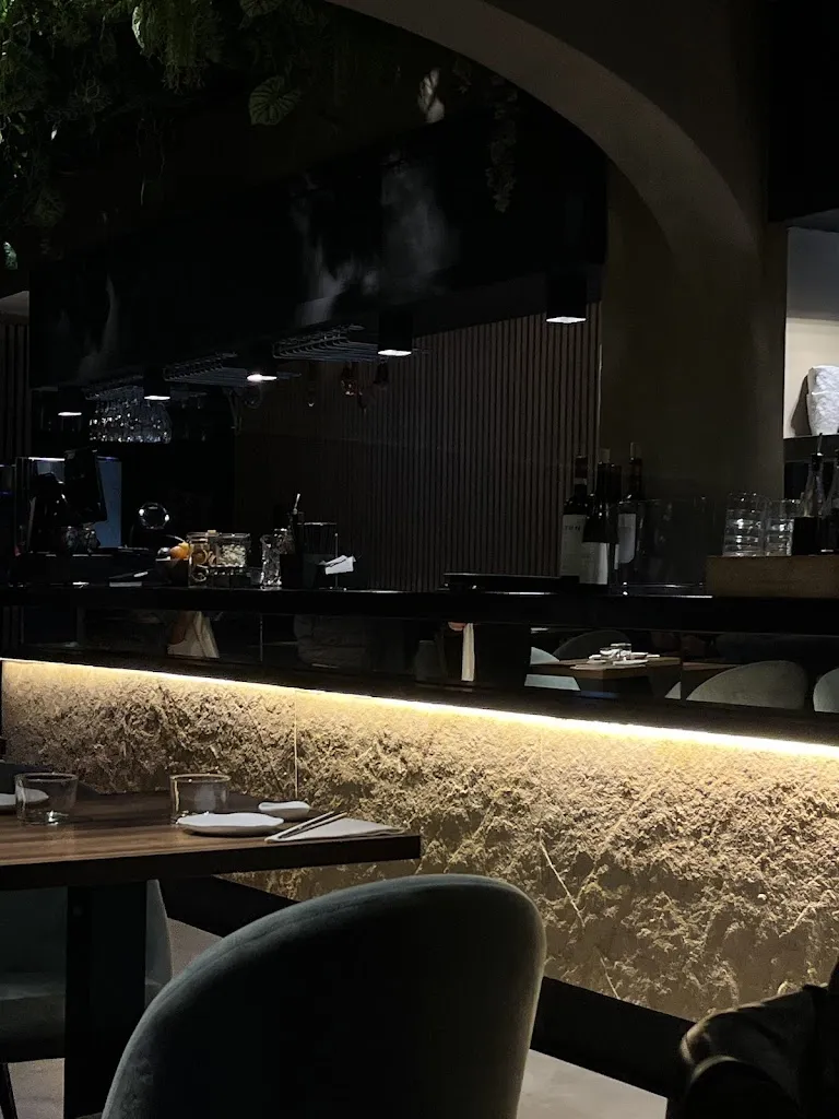 Chloé Angel Sertile_Sushimi San Antonio_Sant Antoni de Portmany_review