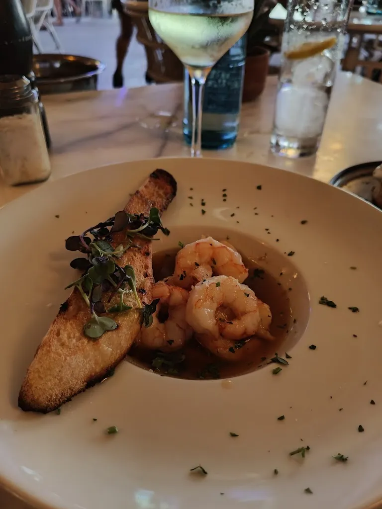 Arnold Samson-Mwanjali_Mint by Mambo_Sant Antoni de Portmany_review