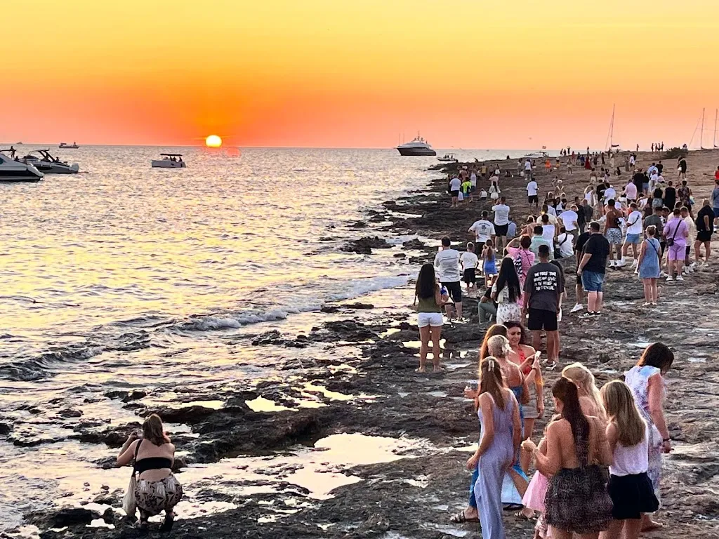 Abigail Paju_Mint by Mambo_Sant Antoni de Portmany_review