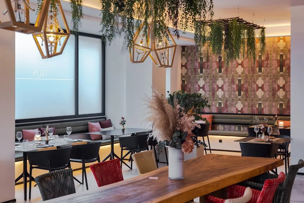 Restaurante Tr3s restaurant in Sant Antoni de Portmany