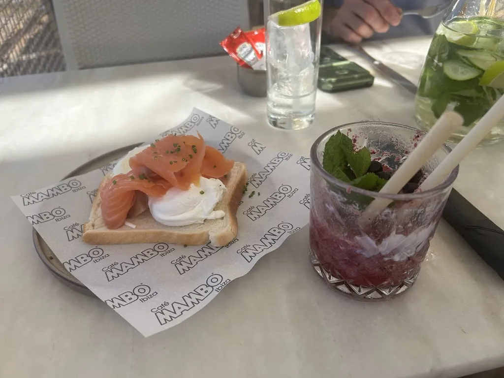Danielle W_Café Mambo Ibiza_Sant Antoni de Portmany_recensione