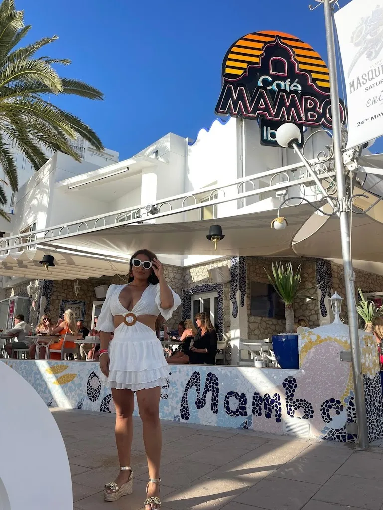 Rhysdiana Shek_Café Mambo Ibiza_Sant Antoni de Portmany_recensione
