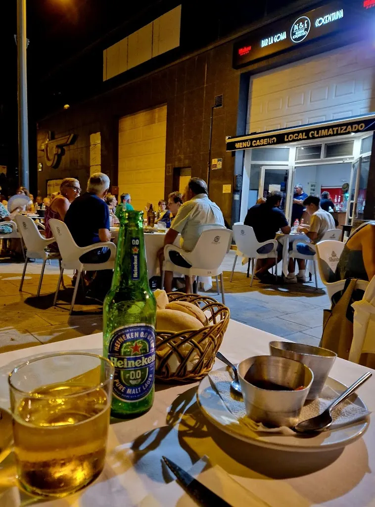 Katja Minkkinen_Bar La Goma_Cocentaina_review