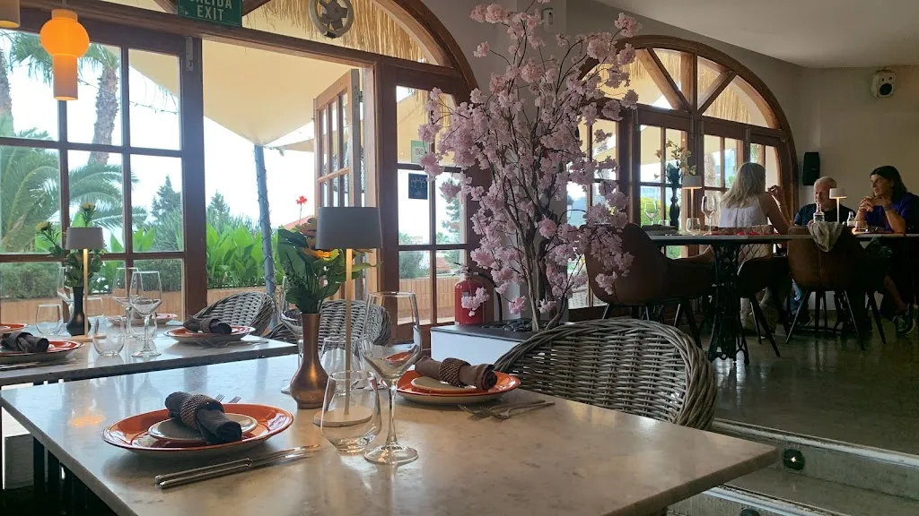 Debbie Jenner_Restaurant Higo_Santa Eulalia del Río_review