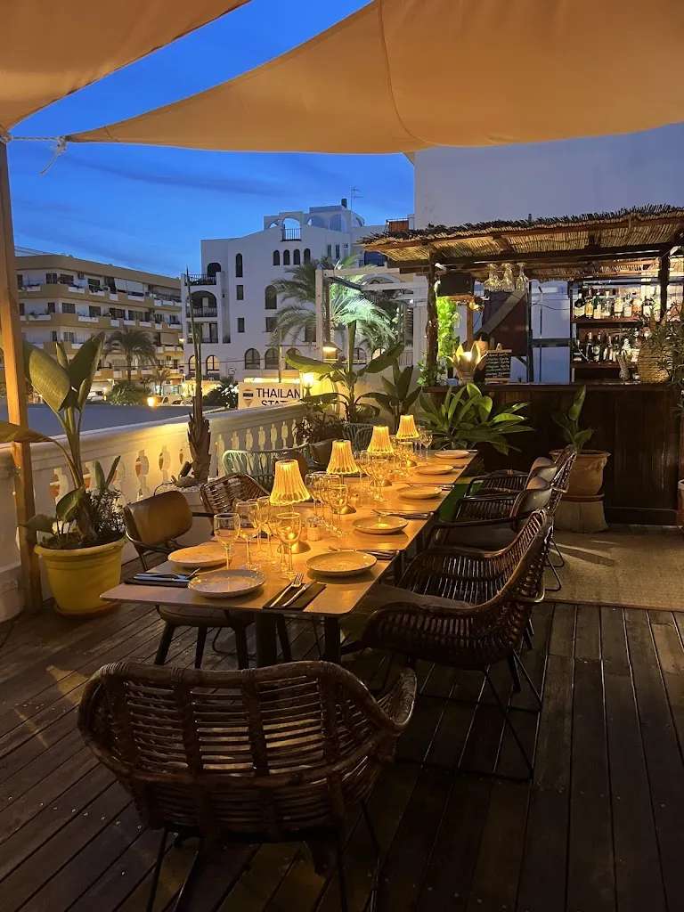 Rhian Peebles_LE 27 RESTAURANTE_Santa Eulalia del Río_review