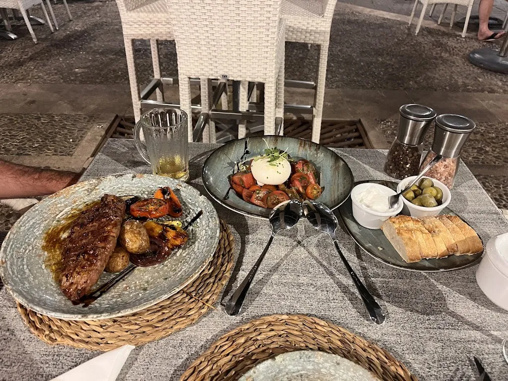 Victoria Morales Muñoz_L'Hontanar-Cuina mediterrània_Sant Llorenç des Cardassar_review