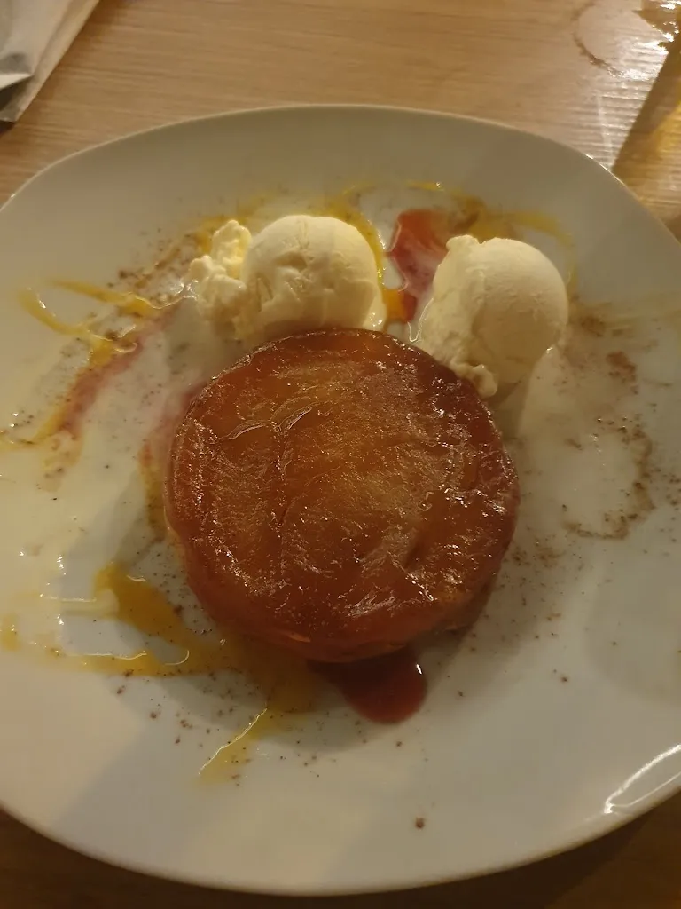 Ciara Ní Bhroin_Restaurant l'Estació_Sant Llorenç des Cardassar_review