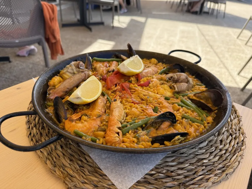 Konstantin Yakovlev_Restaurant Pizzeria Sa Coma_Sant Llorenç des Cardassar_review