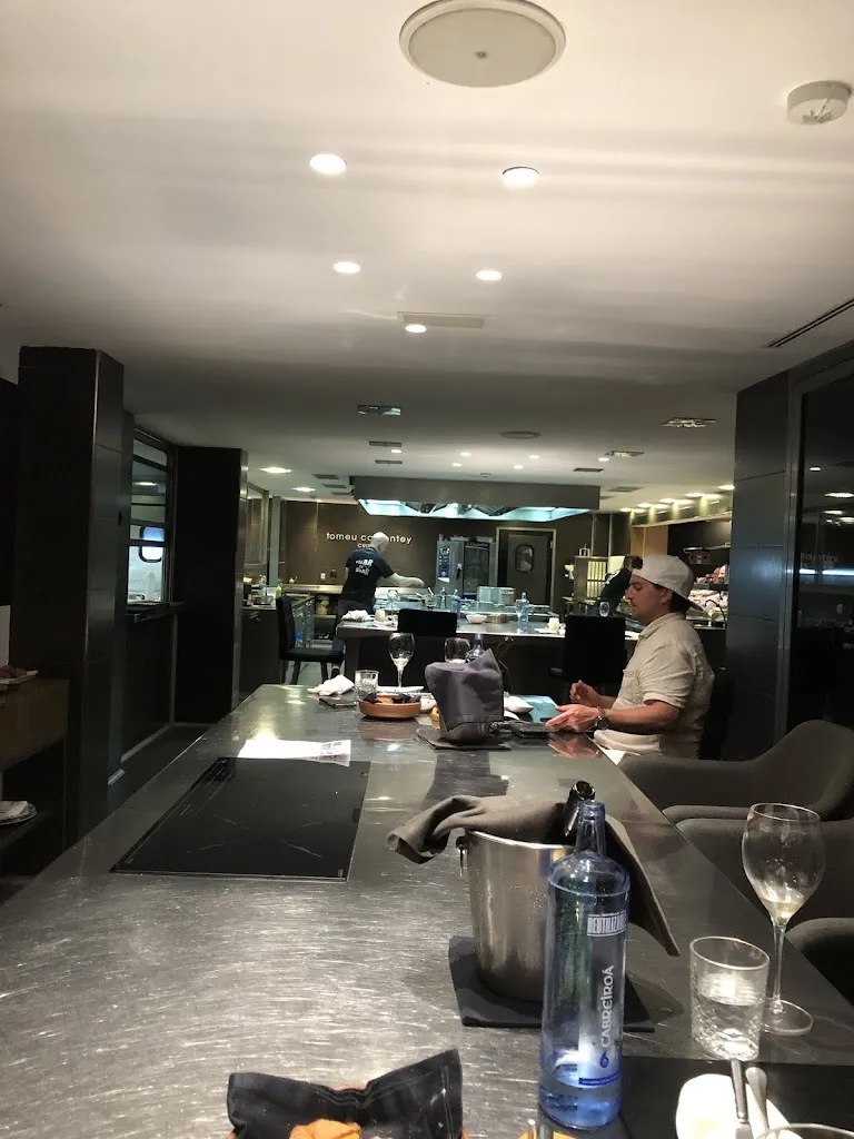 Emyr Thomas_Tomeu Caldentey Cuiner_Sant Llorenç des Cardassar_recensione