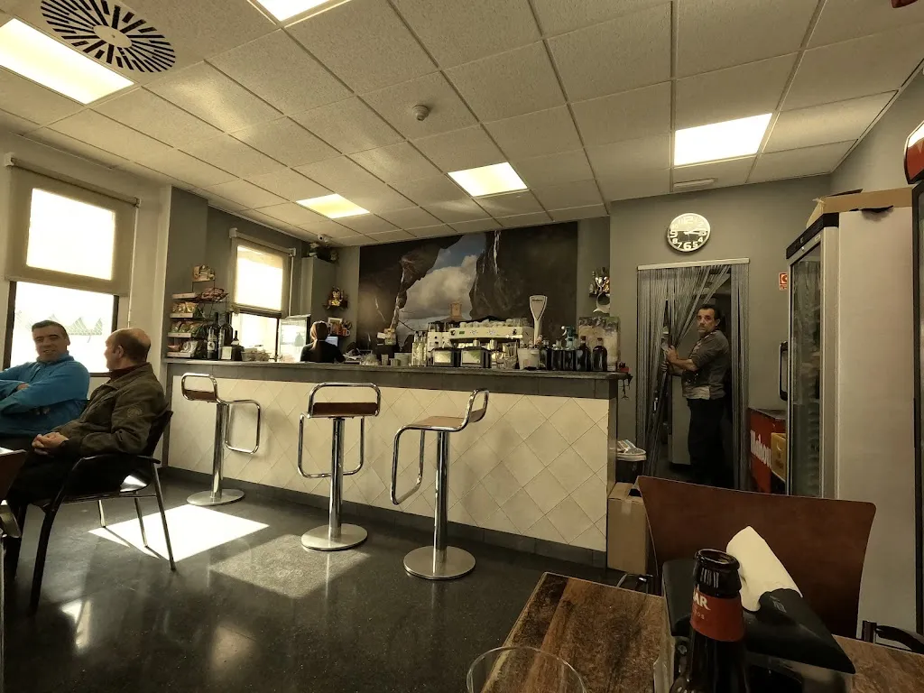 BAR CAFETERIA CENTRE SOCIAL REALBLANC_Cocentaina_slider_image_1